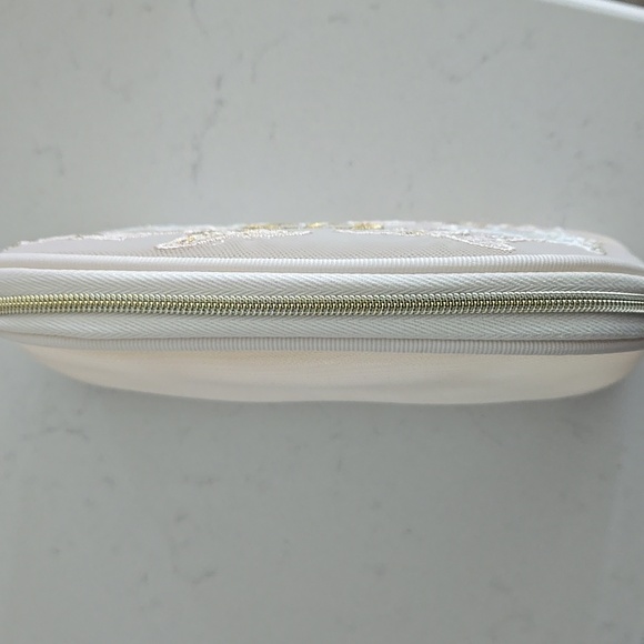 Brand New DIOR buttetlfy Embroudery Pouch Bag Cream & Gold Floral CD Limted ED. - Picture 6 of 9